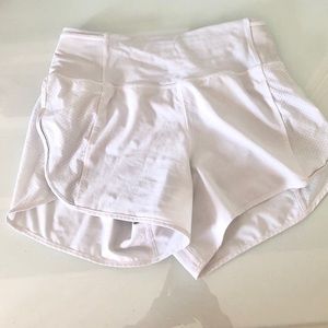 Lululemon Highrise White Shorts 2.5”